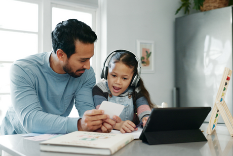 How to Help Kids Stay on Track With Schoolwork at Home